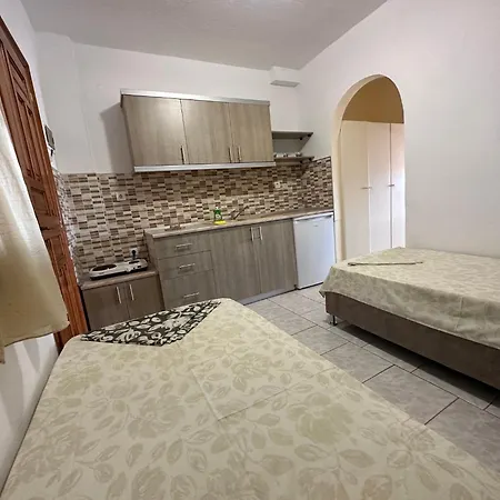 The Flower Aparthotel *