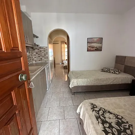 The Flower Hotel apartamentowy Torone