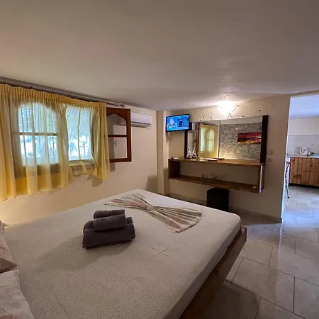 The Flower Aparthotel