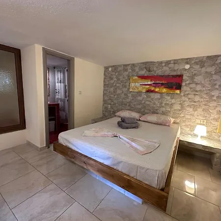 Apart-hotel The Flower 3*
