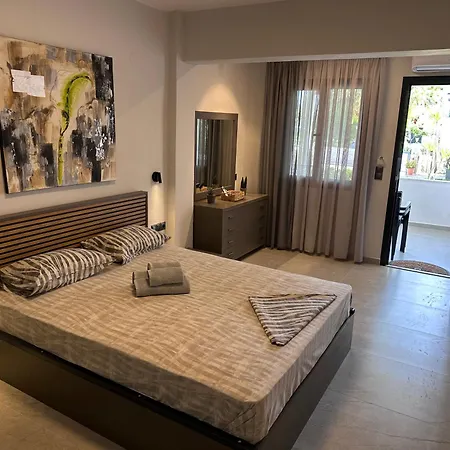 The Flower Hotel de apartamente Toroni