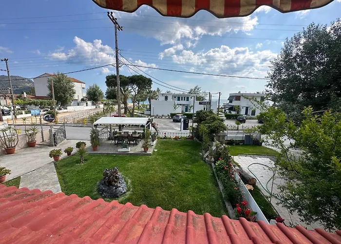 The Flower Aparthotel