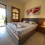 The Flower Apartmanhotel 3*