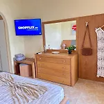 Apartmanhotel The Flower Toróni