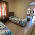 Apartmanhotel The Flower 3*