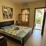 Apartmanhotel The Flower Toróni