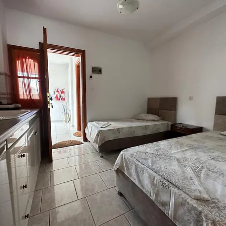 Apart Otel The Flower Toroni