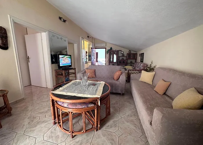 Lejlighedshotel The Flower 3*