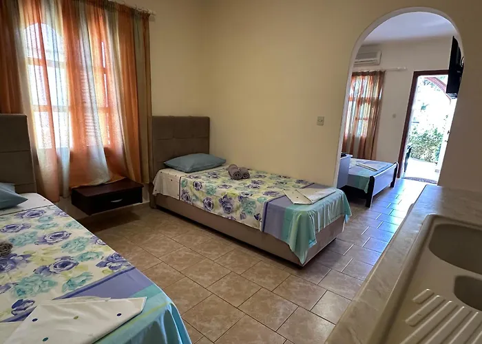 Aparthotel The Flower 3*